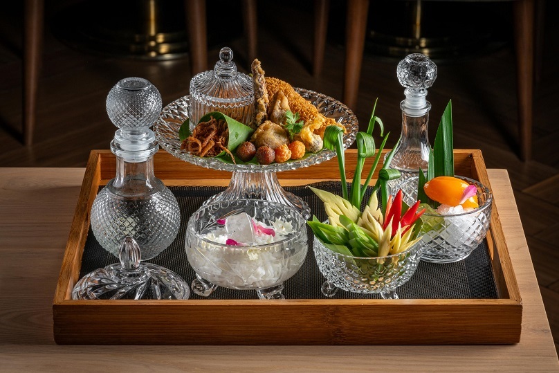ร้านอาหารคำหอม ภูมิใจนำเสนอ ‘ข้าวแช่’ เมนูคลายร้อนแบบไทยโบราณ